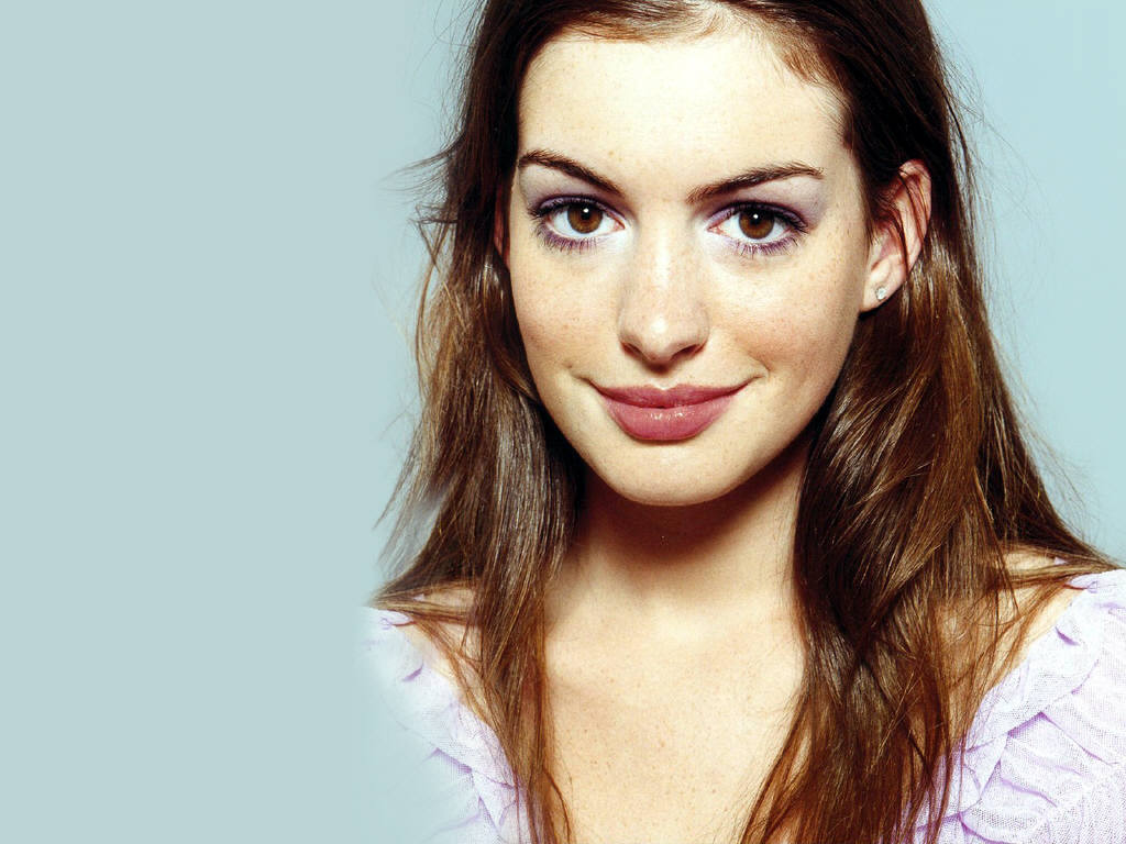 Anne Hathaway 7